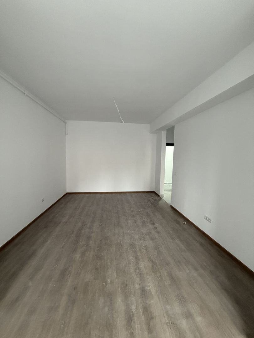 3 CAM. DECOMANDAT / ULTIMELE UNITATI DISPONIBILE/ METROU N TECLU! - Poză 3