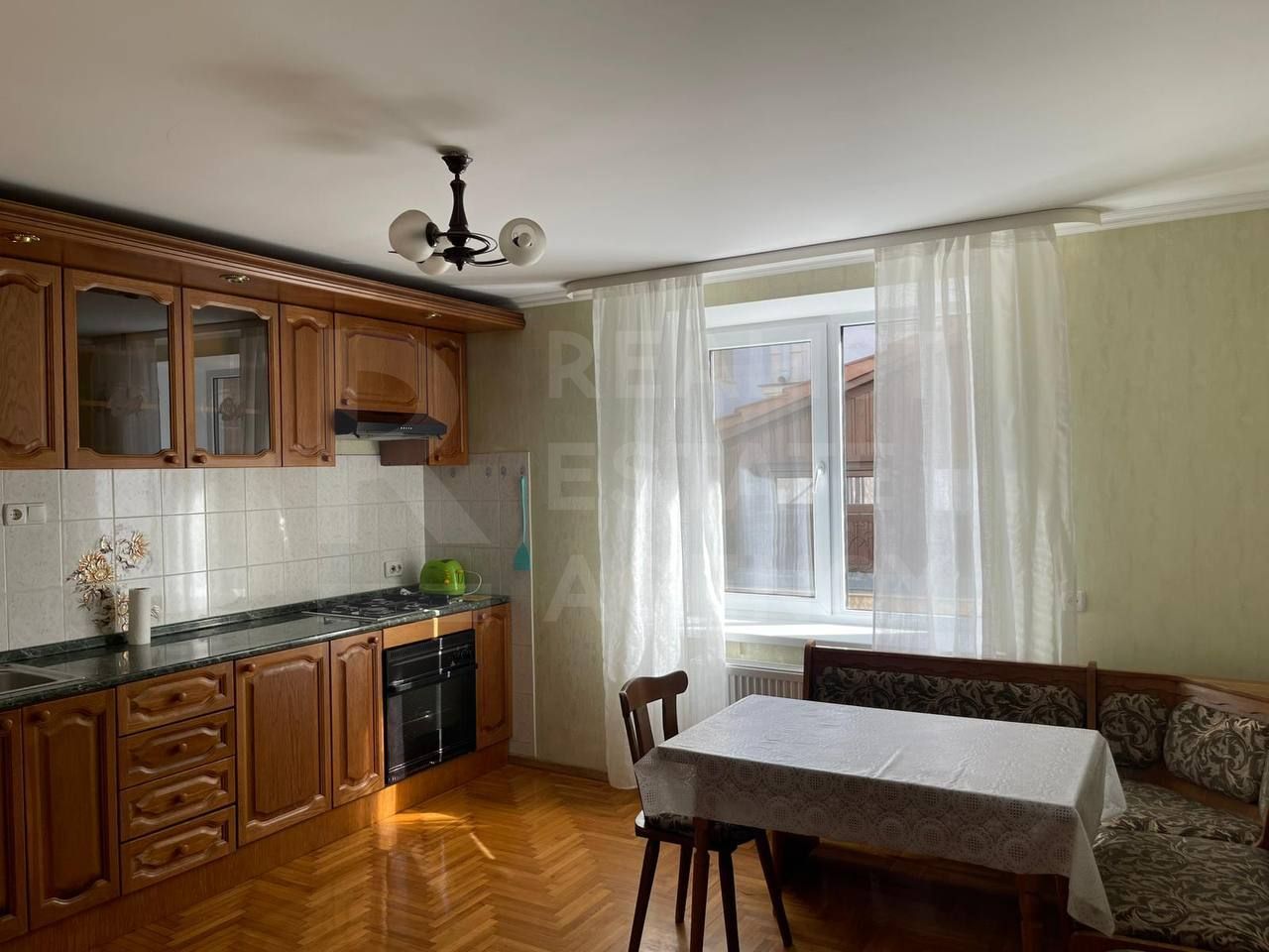 Chirie, casă, 4 camere, strada Ştefan Neaga. - Poză 9