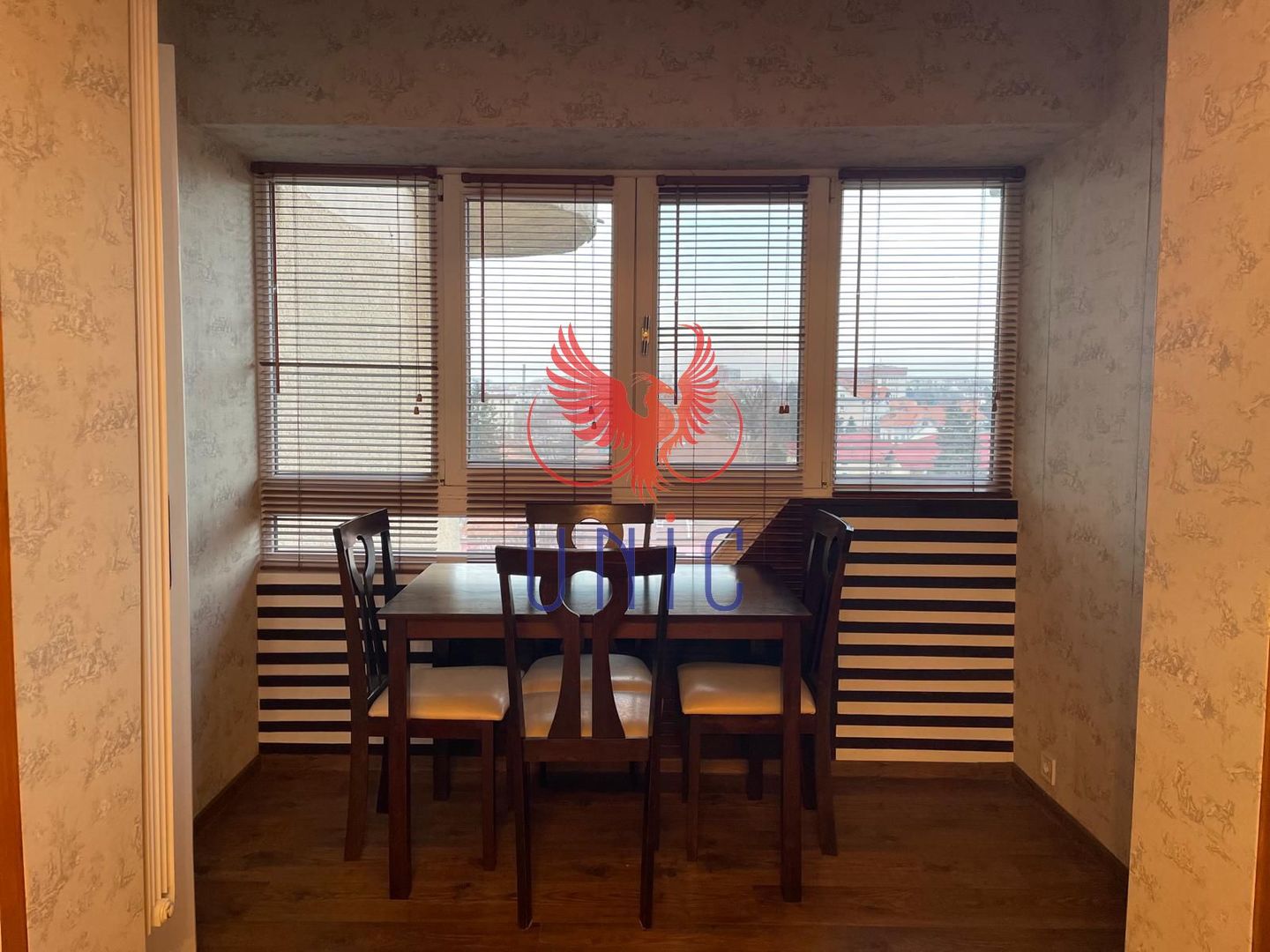 Proprietate deosebita, in inima orasului - Poză 12