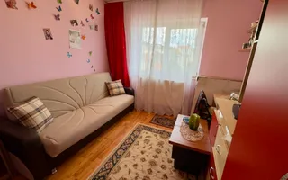 Apartament 3 camere, 70 mp total, loc de parcare, Str. Vânătorilor - Poză 11