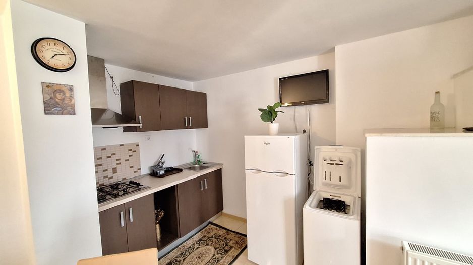 Inchiriere apartament la casa, Centru Bascov - Poză 16