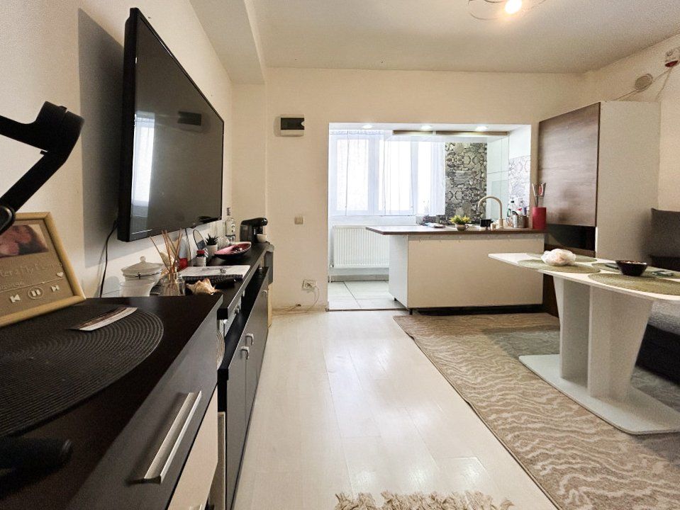 2 camere cu gradina de 35mp + parcare inclusa - Poză 4