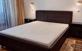 Apartament 4 camere | Zona Ștrand 1 | 2 balcoane | Pivnița - Poză 1