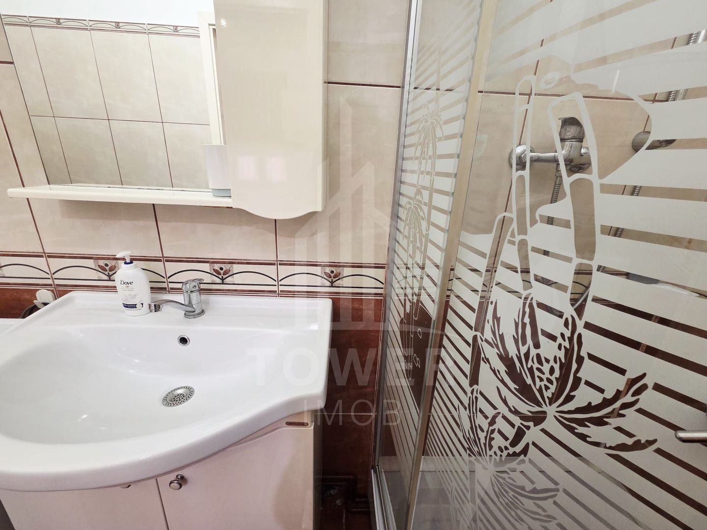 Garsonieră spațioasă de închiriat, ultracentral, la casă - Poză 8