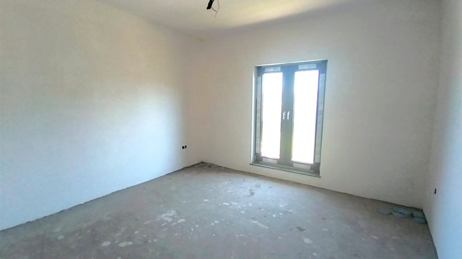 Vilă P+E+Pod | 200 MP Utili | Șcheia | Drum Privat - Poză 8