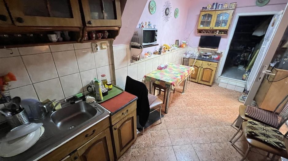 Casa pentru 2 familii zona Ghiroda CENTRALA teren 570mp - Poză 8