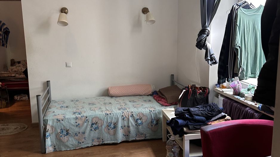 Apartament 2 camere - baie si bucatarie separate, singur pe etaj. - Poză 7