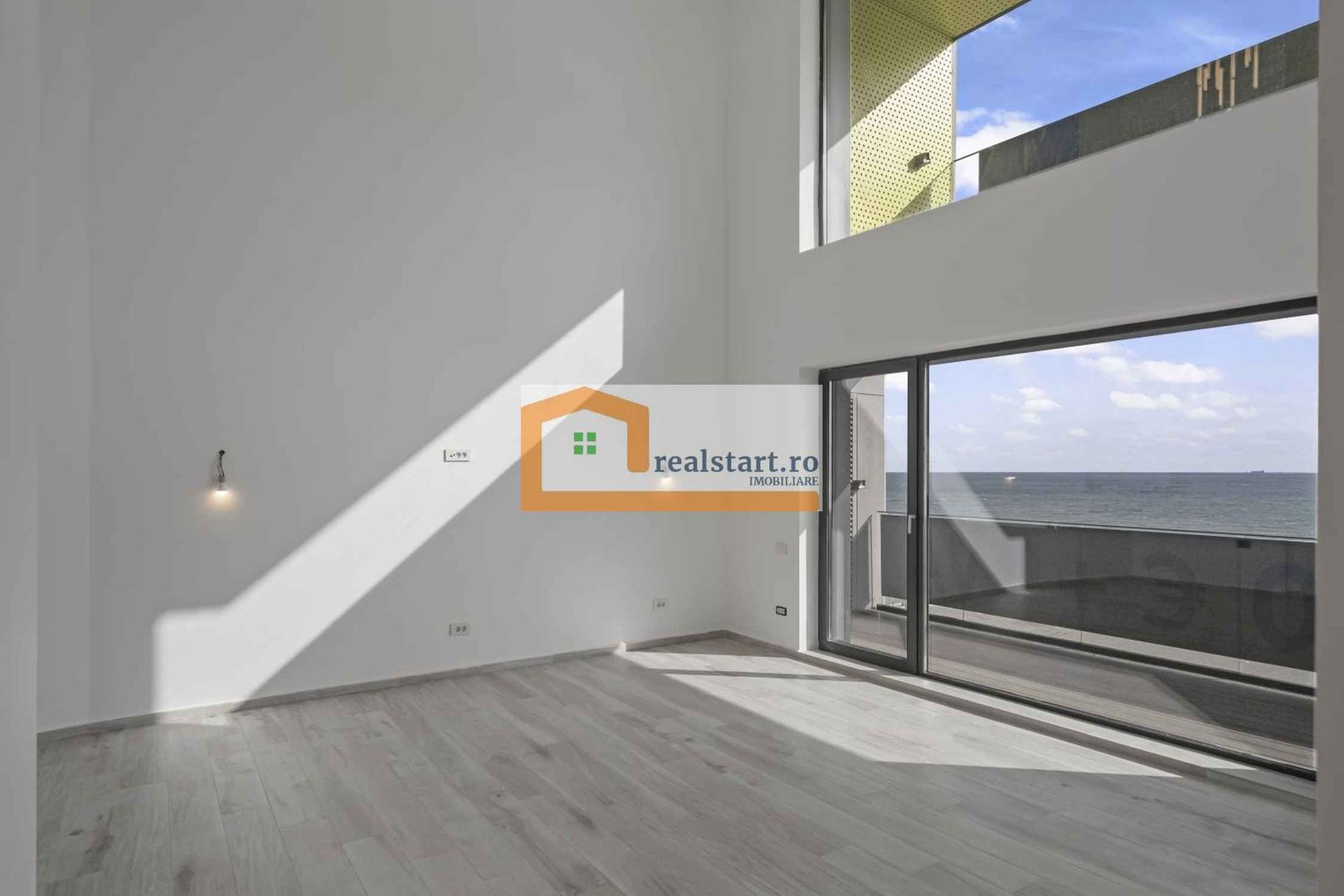 Vedere directa la Mare, Prima linie, Penthouse tip Duplex, bloc Boutique - Poză 5