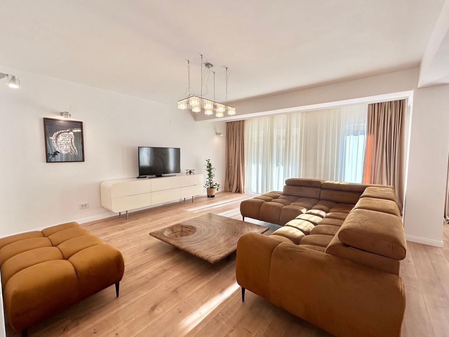 Rent | 4 rooms Villa | Iancu Nicolae I Pipera I Private Garden - Poză 2