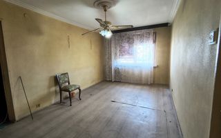 Apartament 3 camere semidecomandat Berceni - Poză 1