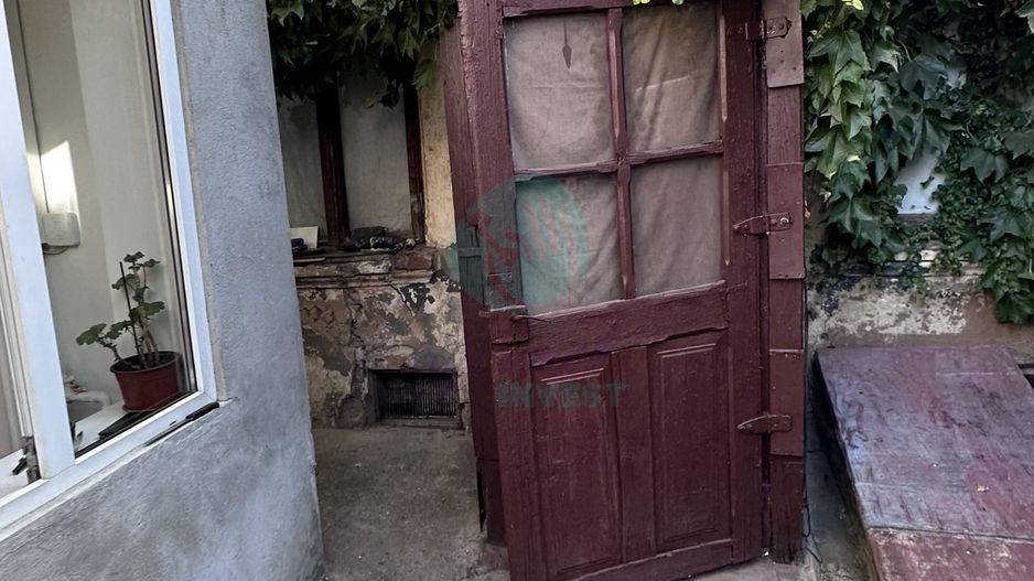 Casa batraneasca intre Parcul Carol si Parcul Tineretului - Poză 3