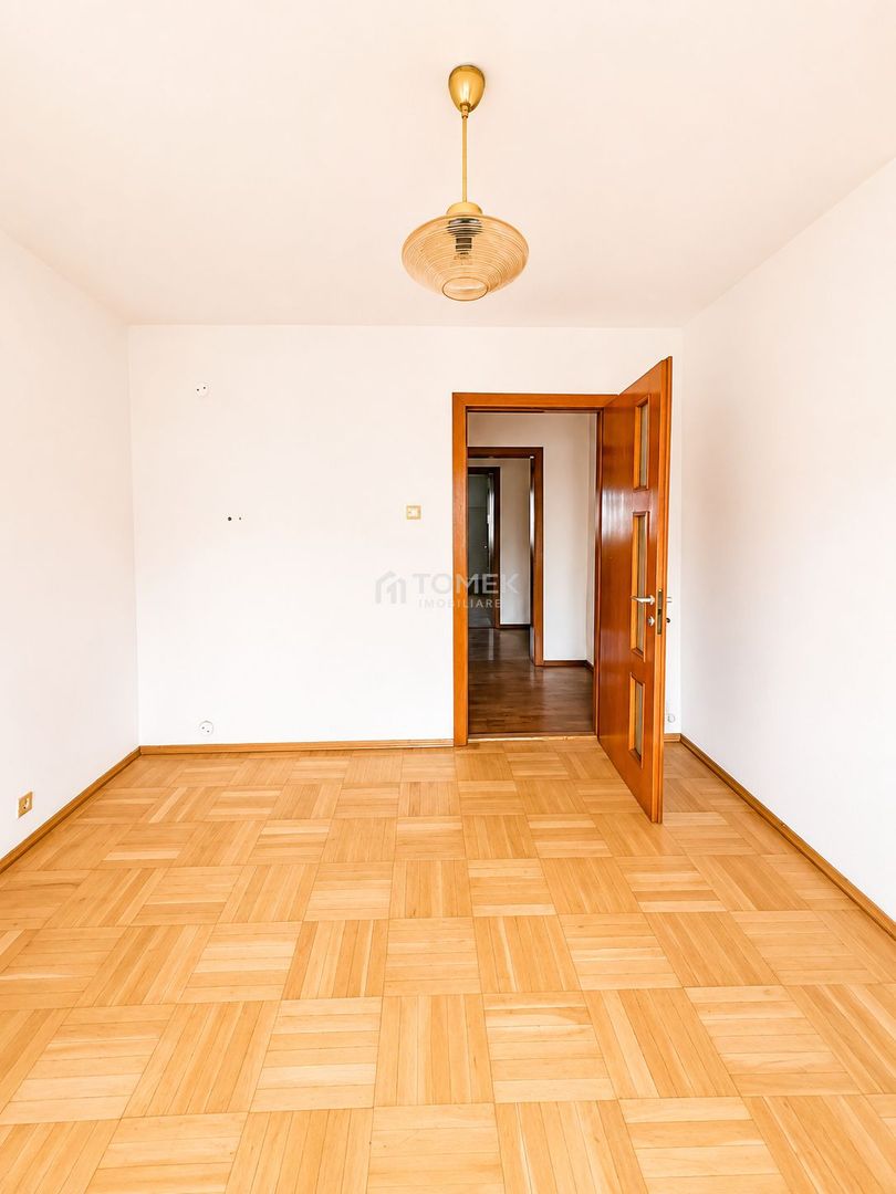 Apartament 4 camere suprafata mare zona Scriitorilor Brasov - Poză 5