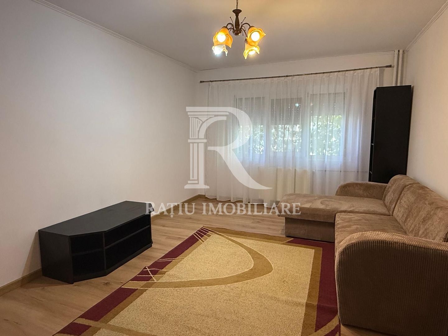 Apartament cu 3 camere | Apostol Andrei | Etajul 1 | Oradea - Poză 2