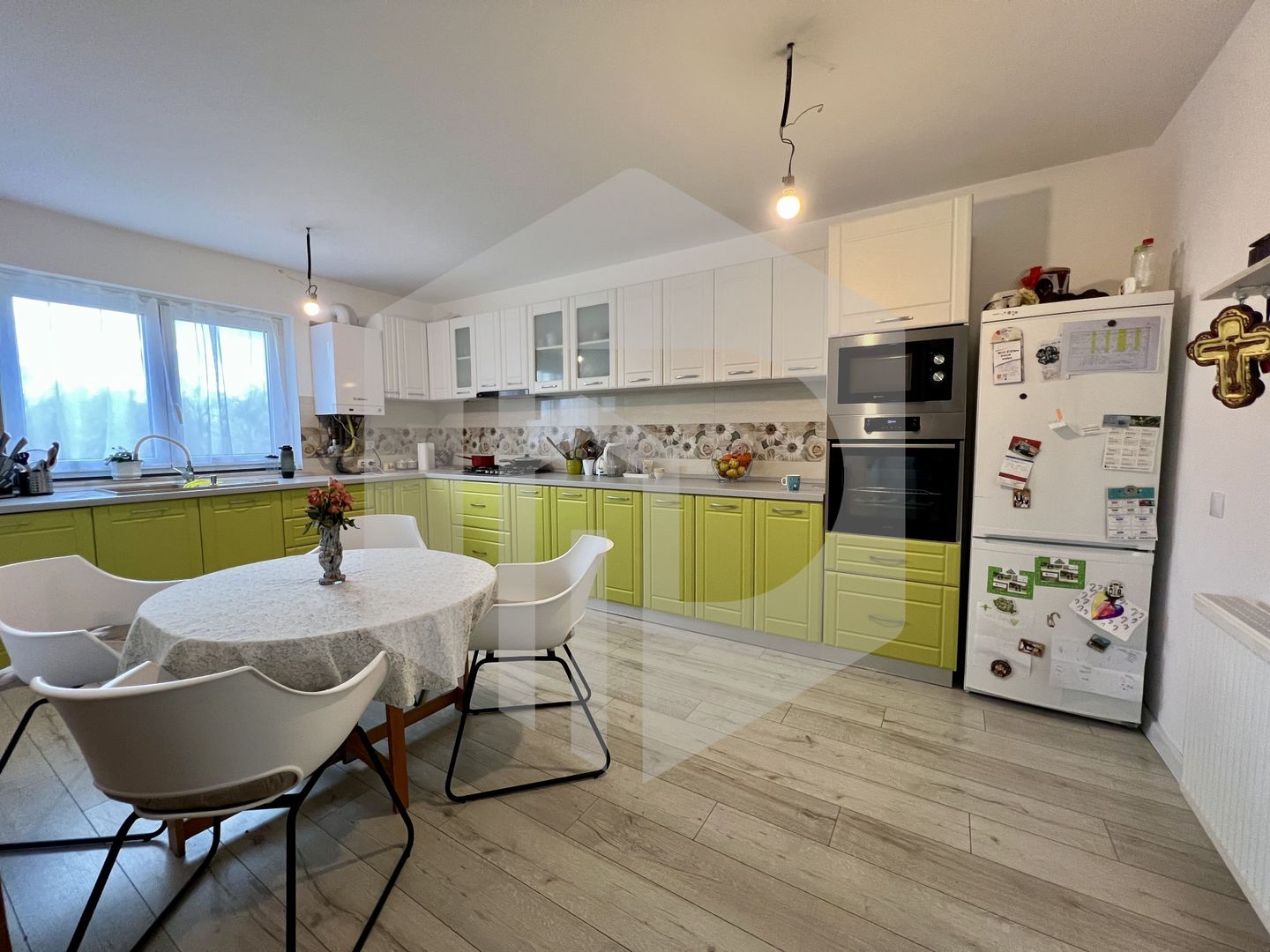 Casa Mohu+terasa inchisa- teren 800 mp - Poză 1