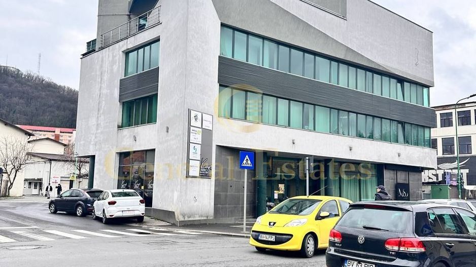 Spațiu de birouri disponibil într-o zonă excelentă din Brașov - Poză 1