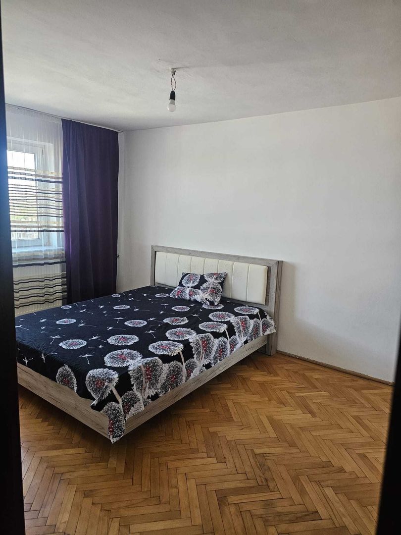 Apartament Calea Bucuresti 3 Decomandate - Poză 3