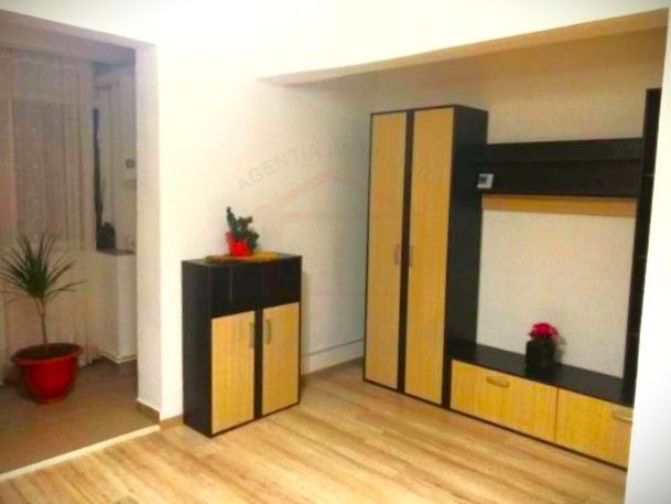 79.900 Euro neg, 3cam, dec. liber, et 1, utilat si mobilat str.Traian - Poză 1