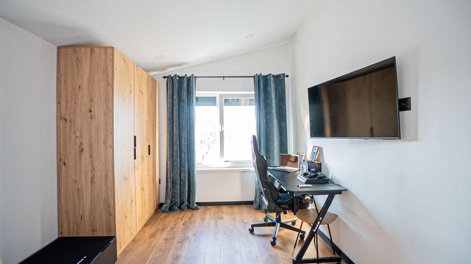 Lumina – Casa P+1E de vânzare, mobilată/echipata, cu piscină si garaj. - Poză 28