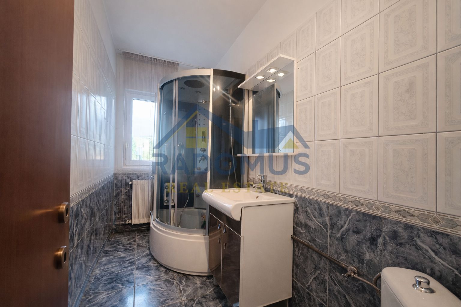 Casă + spațiu comercial | Vizibilitate maximă | Intersecție circulata - Poză 12