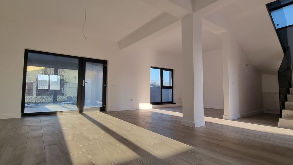 Vilă NOUĂ | Curte 400 mp | Mansardă pe placă | Lângă Parc Ghidigeni - Poză 2