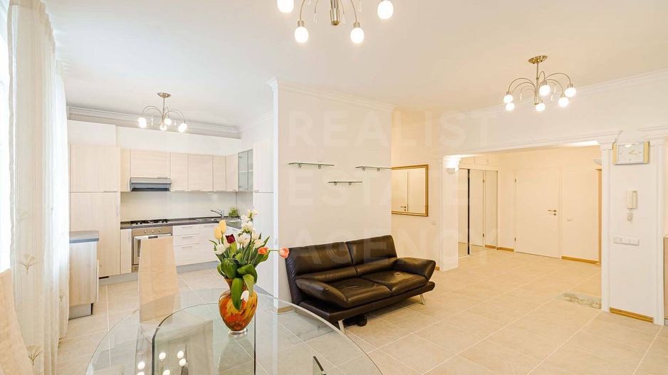 Chirie, apartament, 4 camere, str. Mihai Eminescu, Centru - Poză 3