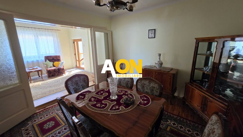 Casa cu 4 camere, 2024 mp teren, la asfalt, cu utilitati, Vintu de Jos - Poză 9