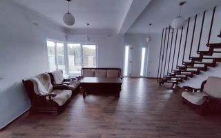 Vilă cu terasă de vis, mansardă cochetă și confort deplin I Sacalaz - Poză 3