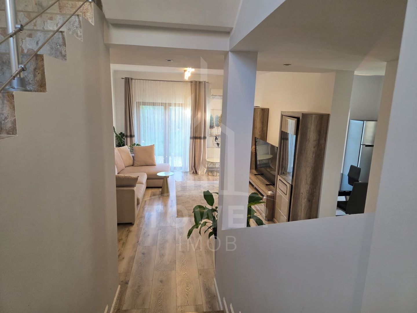 Duplex spațios și complet utilat | Șelimbăr, zonă liniștită - Poză 9