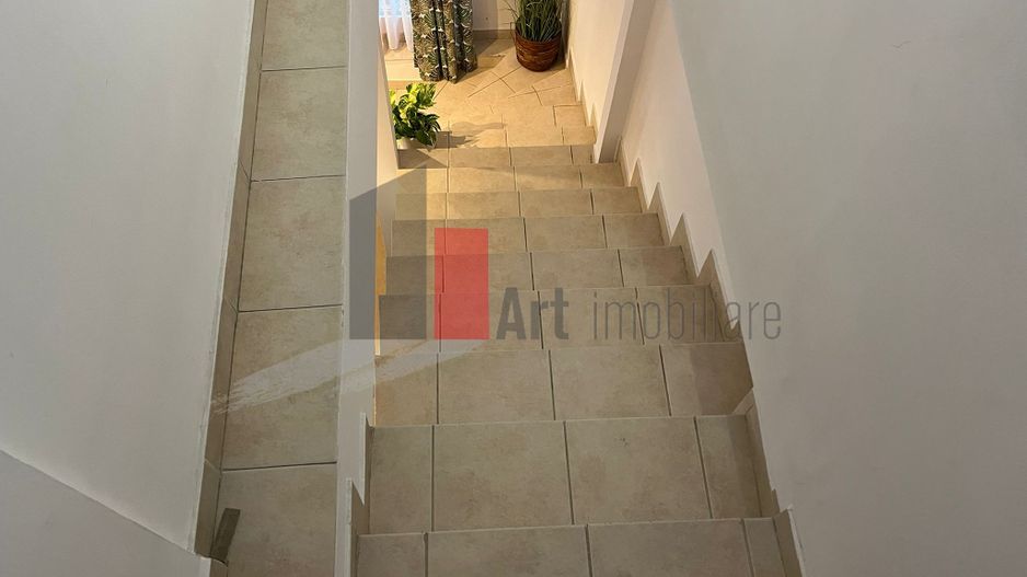 Vila "TRANO" , singur curte, P+1+pod, intimitate - Poză 11