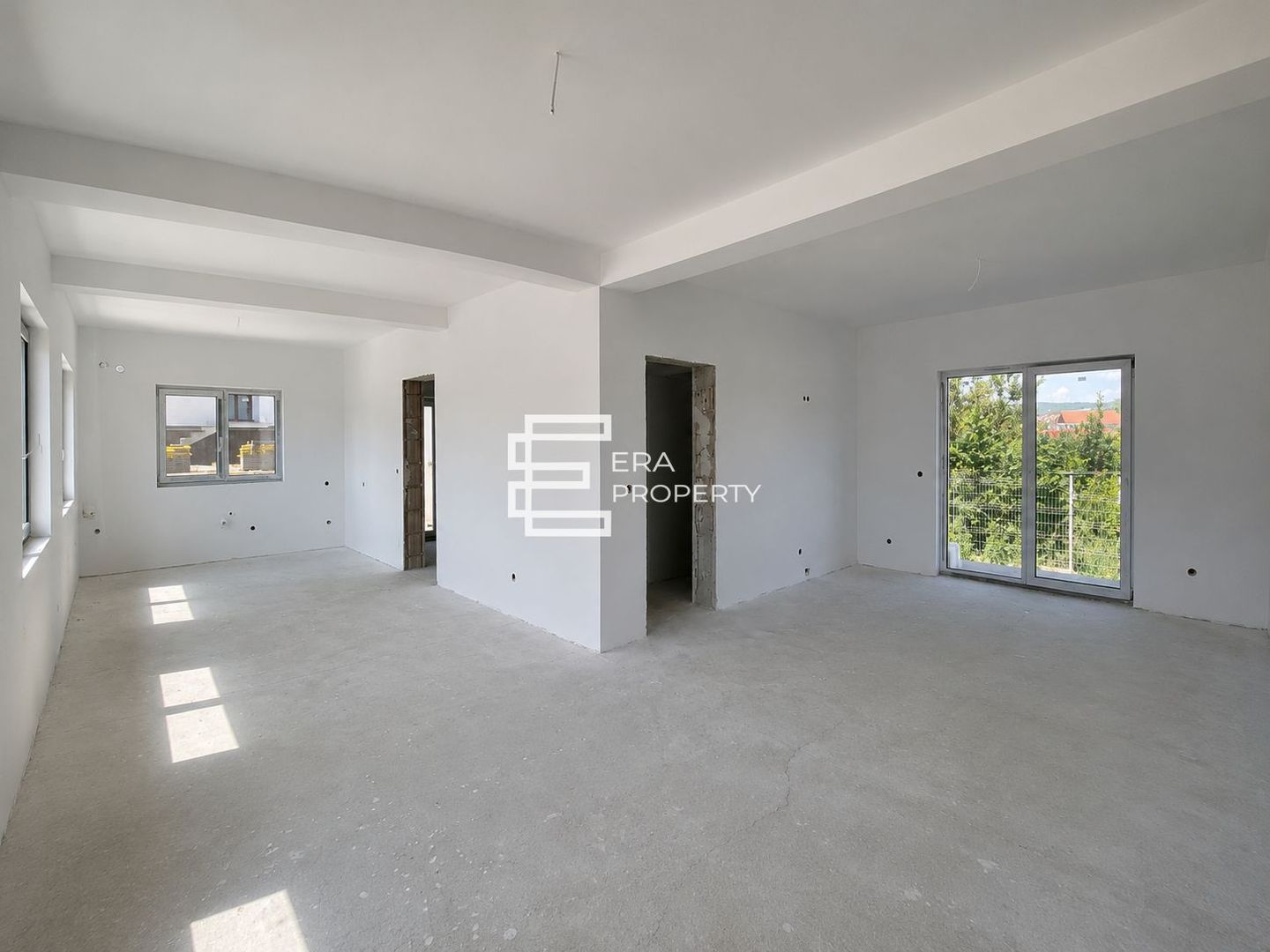 Duplex 4 camere -intabulat- teren 300 mp  -Locație Centrală, Sura Mică - Poză 2