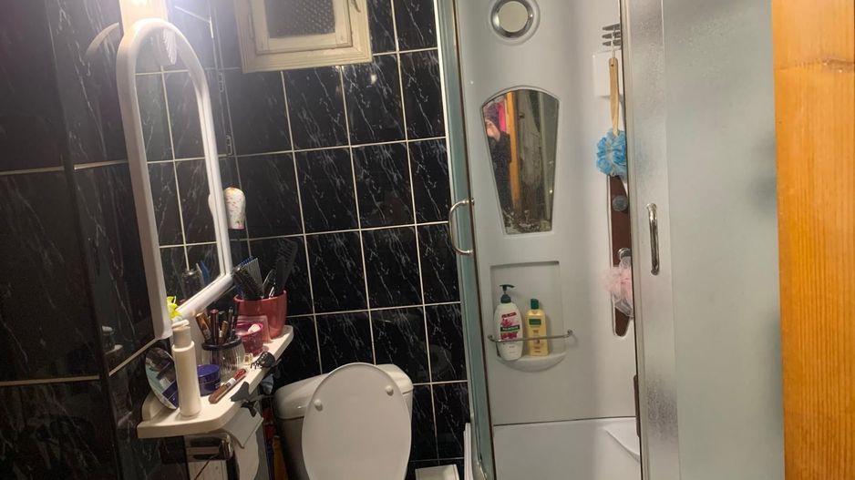 APARTAMENT DE VANZARE 3 CAMERE SIRET - Poză 3