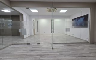 B-dul Mamaia - zona Delfinariu | Spațiu ideal pentru birou | 80mp - Poză 1