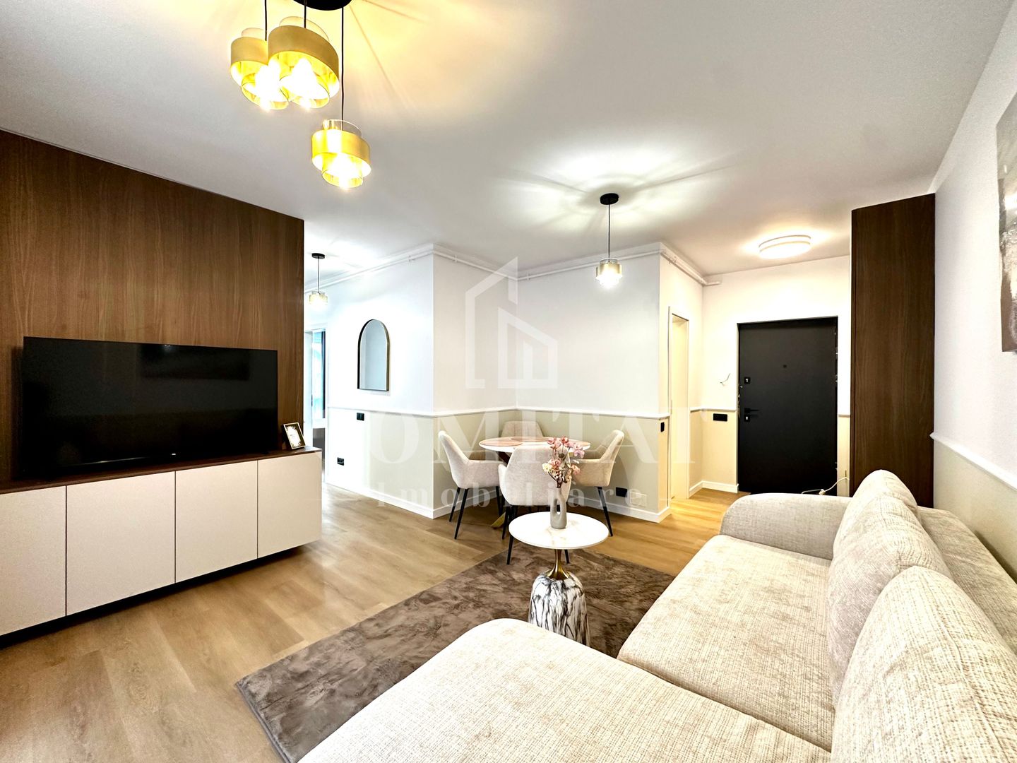 Apartament ultrafinisat | Etaj intermediar | Zona Str Tineretului - Poză 1