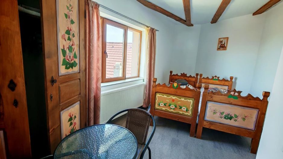 Casa / vila,  pensiune investitie zona Sacele, Brasov - Poză 13