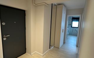 Apartment deosebit cu curte proprie se vinde complet mobilat - Poză 16