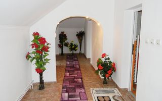 Casa mobilata in Centrul Mun. Sacele - Poză 10