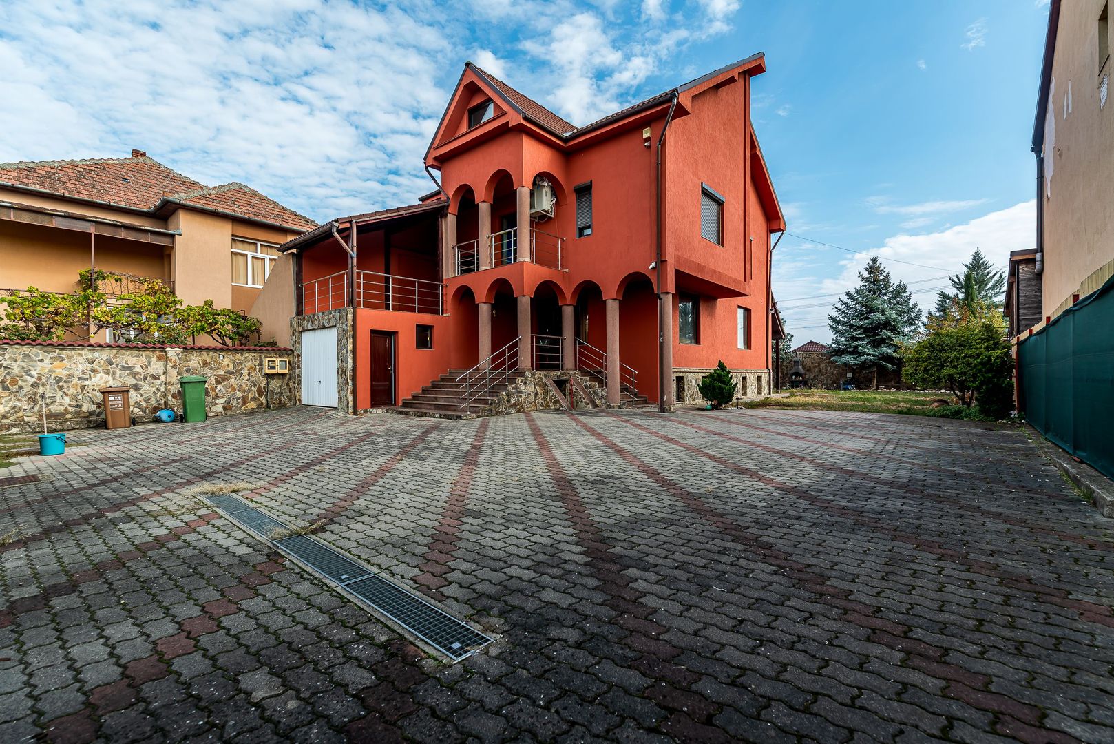 Vila 6 camere - Garaj si Gradina - Gradiste - COMISION 0 - Poză 1