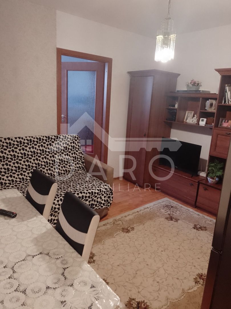 Vânzare apartament 2 camere - Poză 1