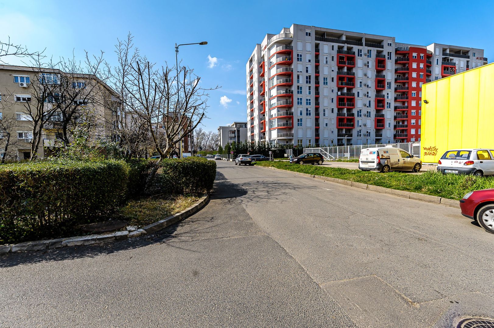 VÂNDUT! Ap la parter, 2 camere, decomandat Zona 300, Micalaca - Poză 3