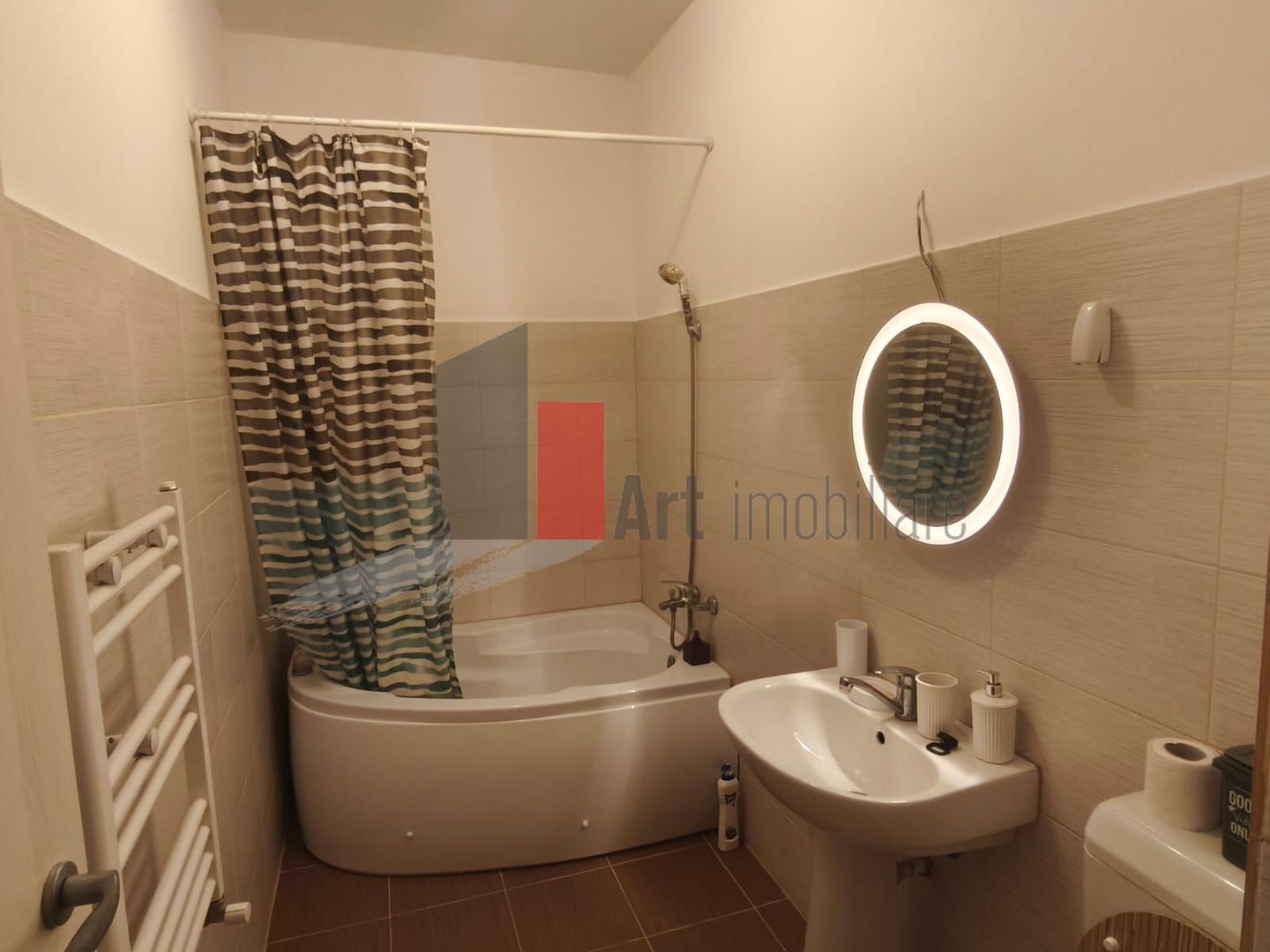 Închiriere apartament 2 camere Bd. Metalurgiei - Premium Wellness - Poză 19