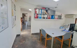 Proprietate 450 mp pe Calea Clujului cu teren de 787mp in Oradea - Poză 11