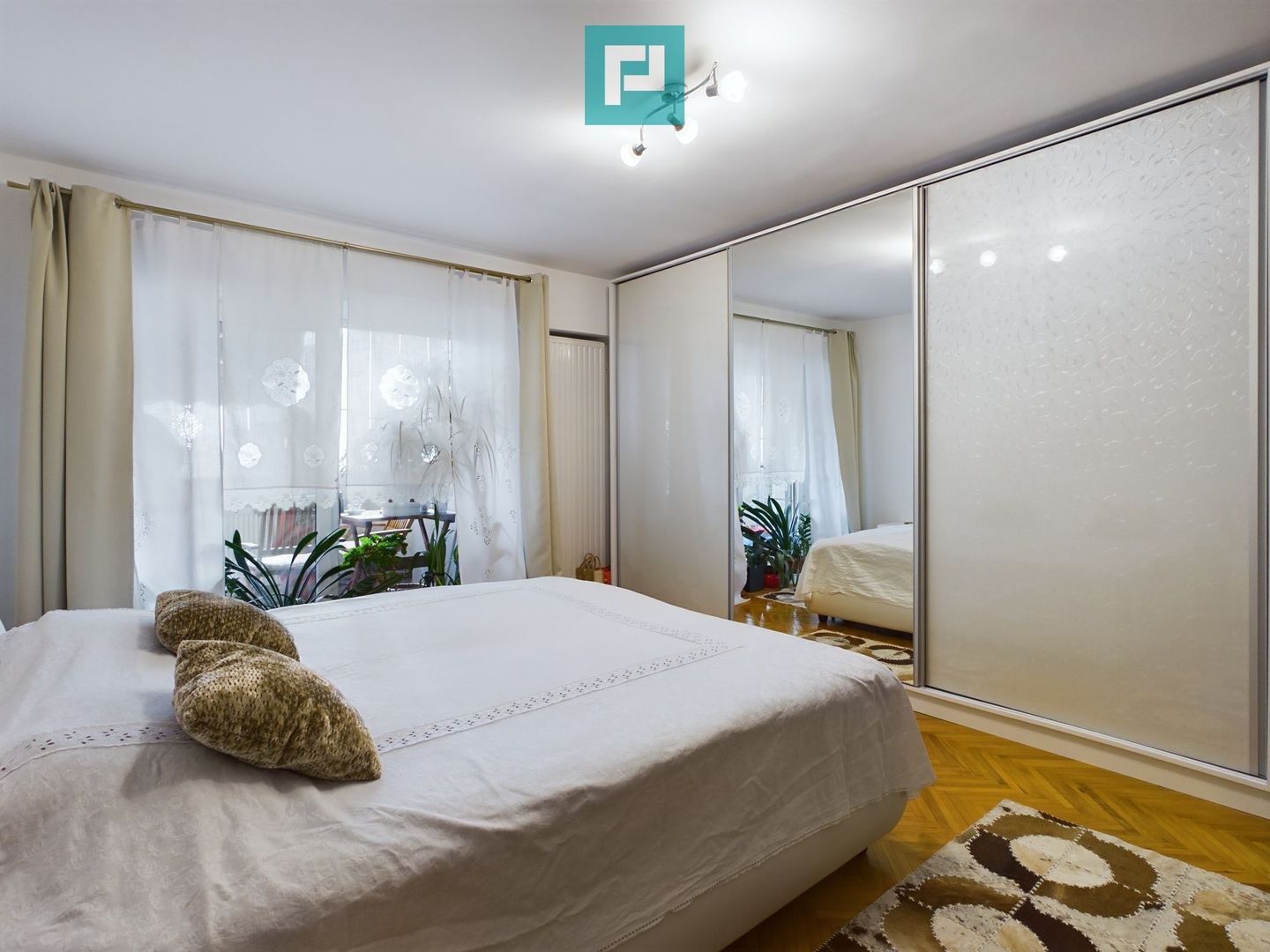 Apartament 3 camere, etajul 1, zona Alfa - Poză 5