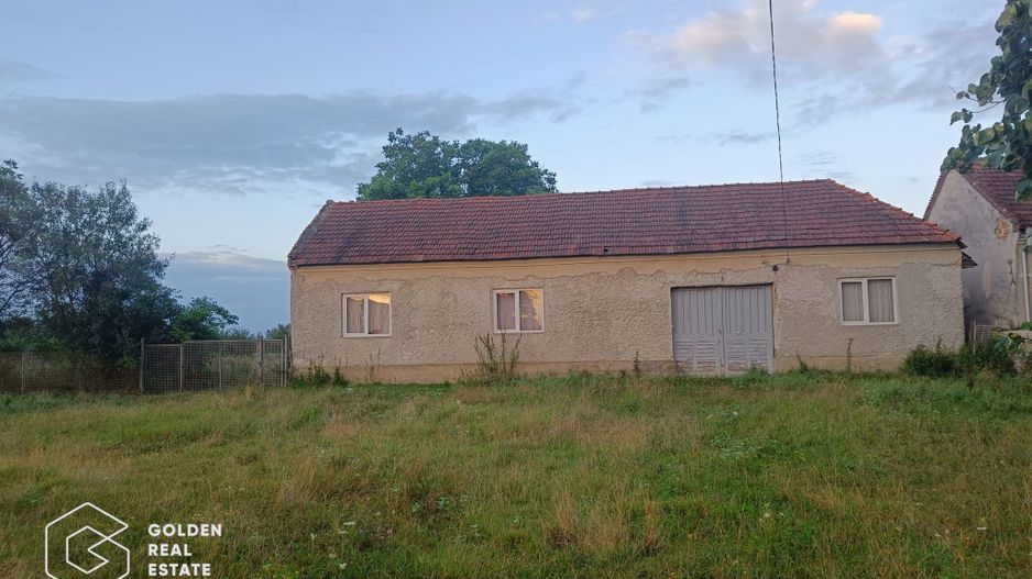 Casa cu 3 camere, comuna Birchis - Poză 1