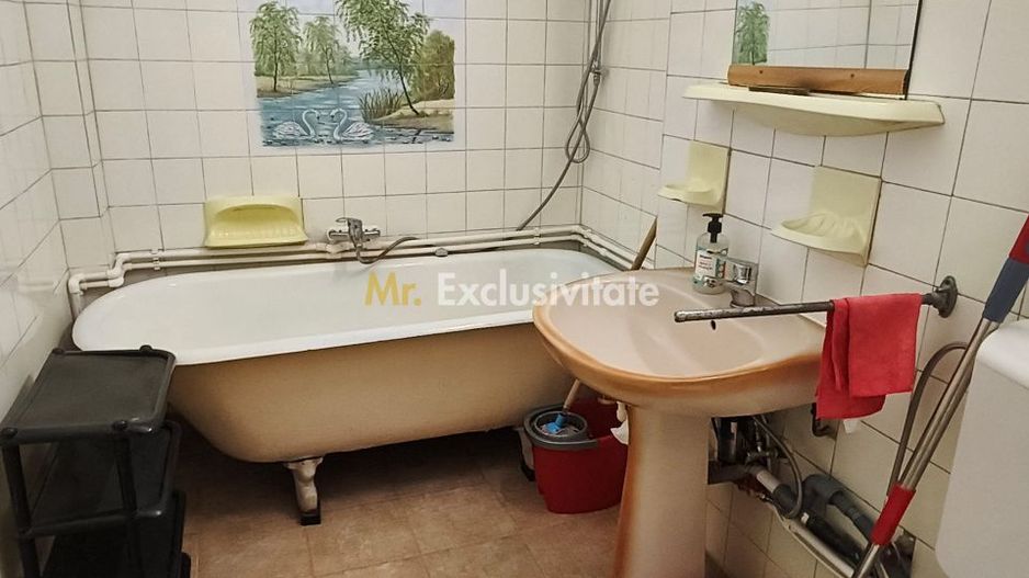 Vânzare apartament 2 camere Central Târgu Jiu etaj 2 - Poză 10