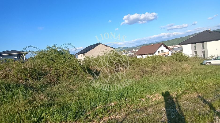 Teren intravilan -1000 mp-pretabil casa/investitie-Valea Sigmirului - Poză 1