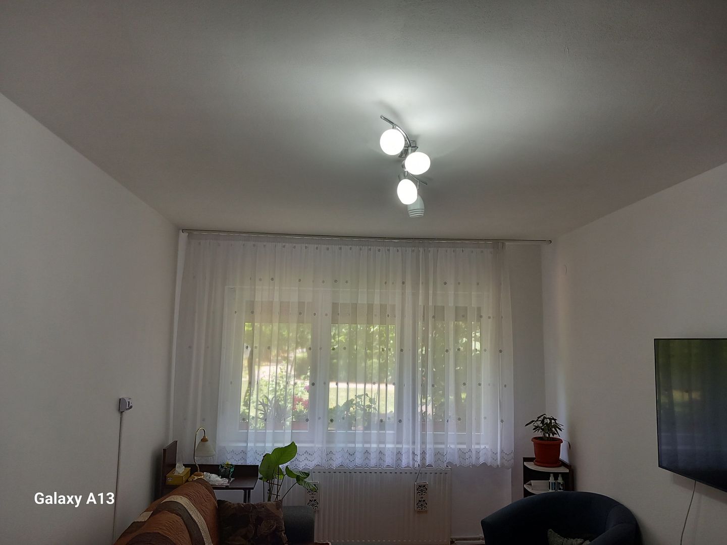 ageuropa.ro vinde ap 2 cam 46mp RENOVAT la PARTER în Micro 14. - Poză 1
