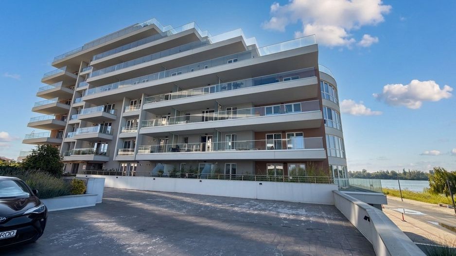 Apartament lux cu vedere panoramică la Lacul Cernica - Poză 13