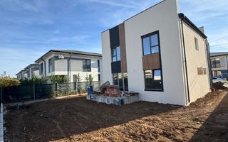 Vile PASIVE Otopeni 5 camere, 400m2 curte - Poză 2