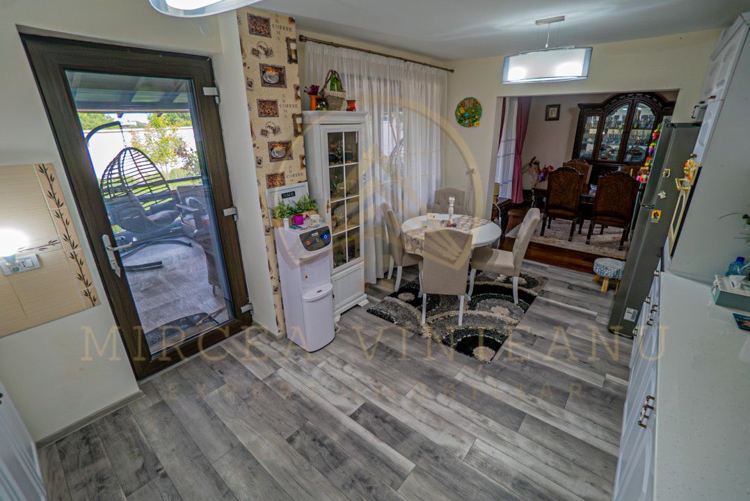 Palazu Mare / Elvila  - Vila deosebită compusă din S+P+2E, mobilata și utilata - Poză 17