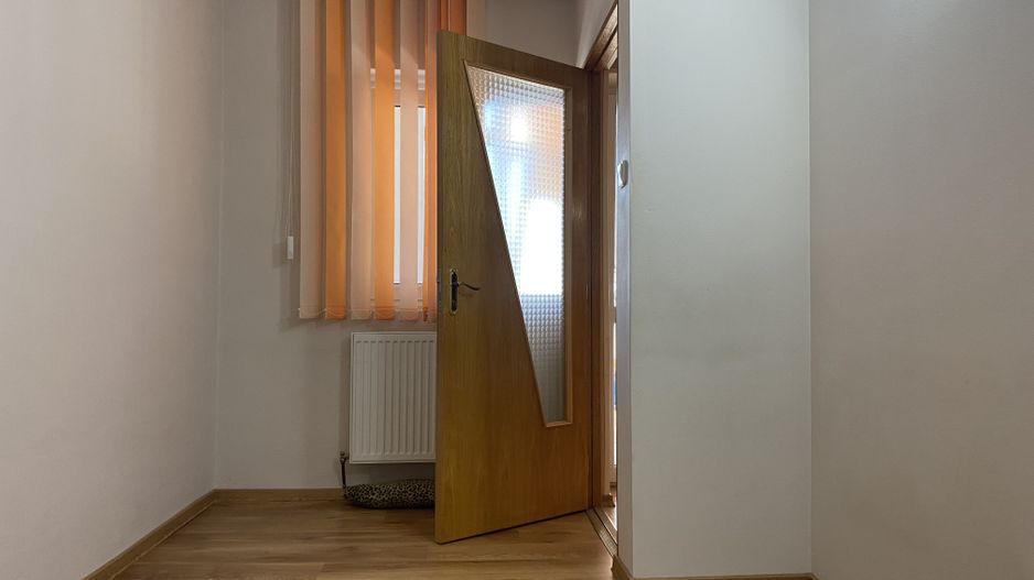 Vanzare apartament cu 4 camere luminos, vedere deschisă-Targoviste-M5 - Poză 6